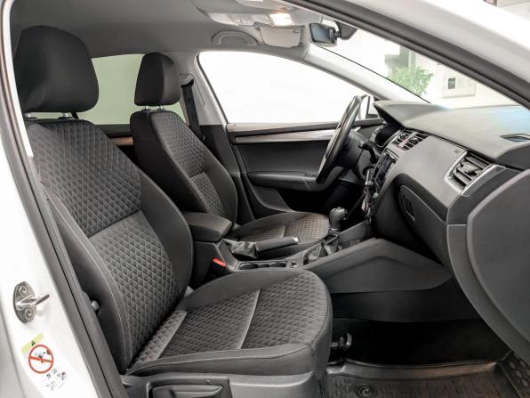 Skoda Octavia III (A7) Рестайлинг с пробегом 2018 года, цена 1 775 000 рублей, 108699 км, лифтбек, Автокод Объявления
