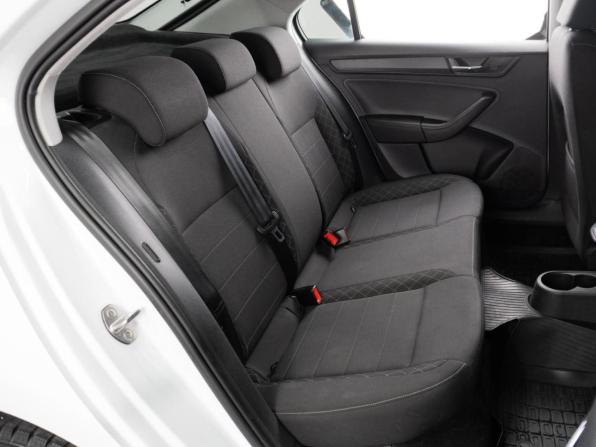 Skoda Rapid II с пробегом 2021 года, цена 1 649 000 рублей, 41892 км, лифтбек, Автокод Объявления