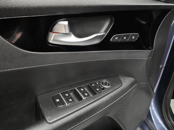 Kia Cerato IV с пробегом 2018 года, цена 1 510 000 рублей, 160000 км, седан, Автокод Объявления