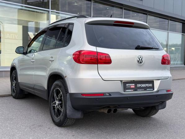 Volkswagen Tiguan I Рестайлинг с пробегом 2012 года, цена 945 000 рублей, 186786 км, внедорожник, Автокод Объявления