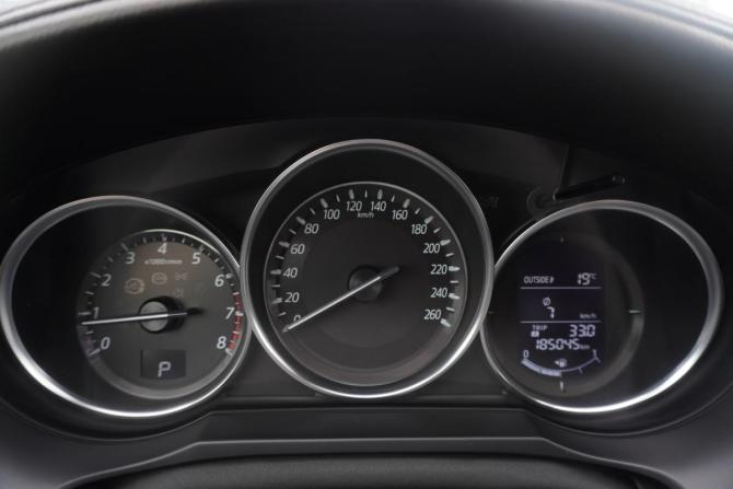 Mazda 6 III (GJ) Рестайлинг с пробегом 2016 года, цена 1 720 000 рублей, 185043 км, седан, Автокод Объявления