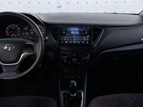 Hyundai Solaris II с пробегом 2017 года, цена 1 120 000 рублей, 111297 км, седан, Автокод Объявления