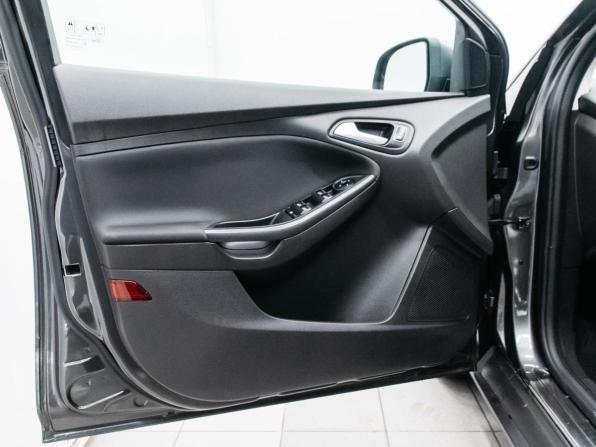Ford Focus III с пробегом 2015 года, цена 849 000 рублей, 143187 км, хэтчбек, Автокод Объявления