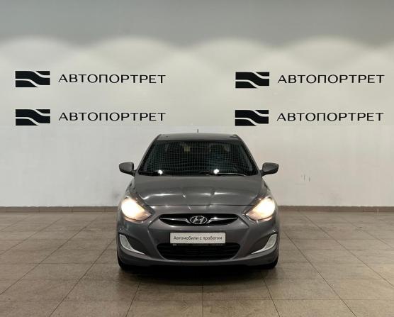 Hyundai Solaris I с пробегом 2014 года, цена 549 000 рублей, 322157 км, седан, Автокод Объявления
