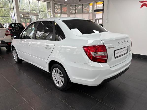Lada (ВАЗ) Granta I Рестайлинг с пробегом 2023 года, цена 748 000 рублей, 33768 км, седан, Автокод Объявления