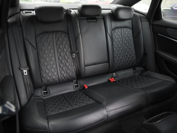 Audi A6 V (C8) с пробегом 2019 года, цена 3 655 000 рублей, 113055 км, седан, Автокод Объявления