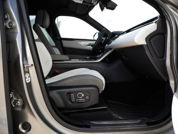 Land Rover Range Rover Velar I с пробегом 2018 года, цена 4 149 000 рублей, 72515 км, внедорожник, Автокод Объявления