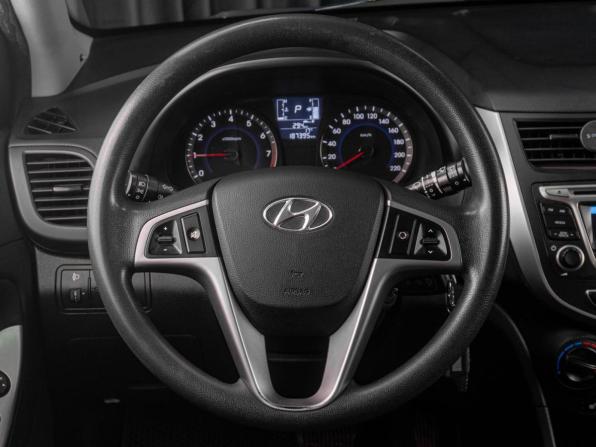 Hyundai Solaris I Рестайлинг с пробегом 2015 года, цена 999 000 рублей, 187395 км, седан, Автокод Объявления