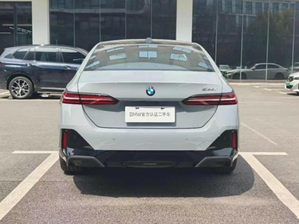 BMW 5 серии VIII (G60/G61/G68) с пробегом 2024 года, цена 6 590 000 рублей, 2891 км, седан, Автокод Объявления