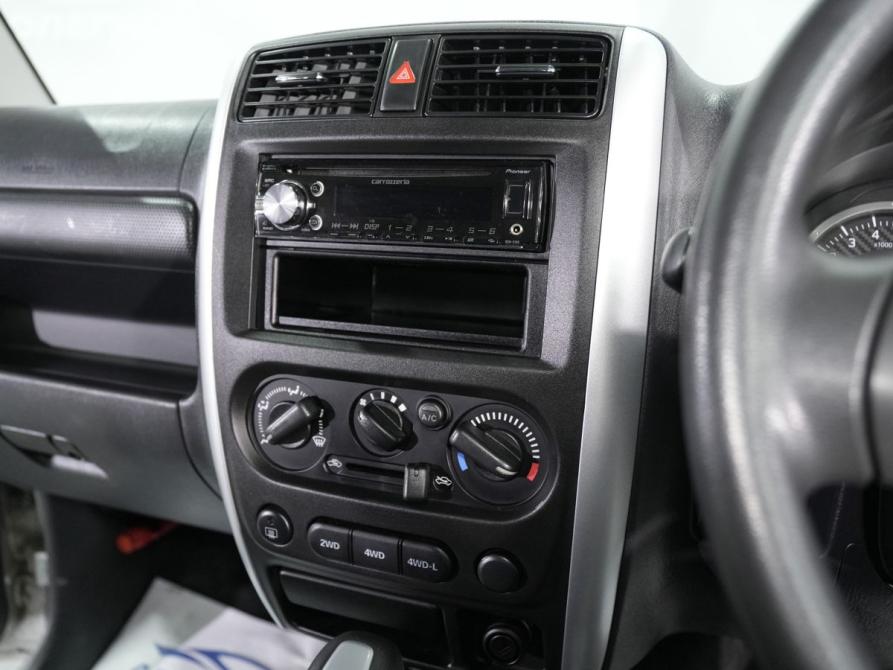 Suzuki Jimny III Рестайлинг 2 Новосибирск  - изображение 17