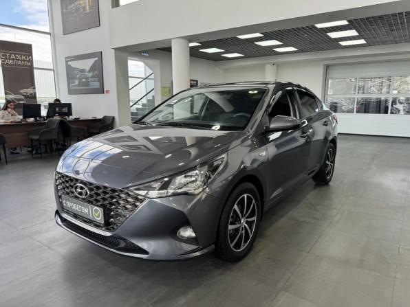 Hyundai Solaris II Рестайлинг с пробегом 2021 года, цена 1 679 900 рублей, 70000 км, седан, Автокод Объявления