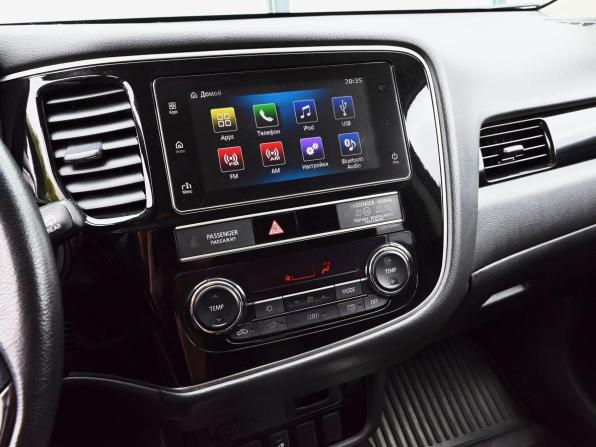 Mitsubishi Outlander III Рестайлинг 3 с пробегом 2018 года, цена 2 305 000 рублей, 87583 км, внедорожник, Автокод Объявления