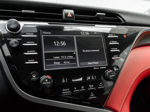 Toyota Camry VIII (XV70) с пробегом 2018 года, цена 2 920 000 рублей, 81582 км, седан, Автокод Объявления
