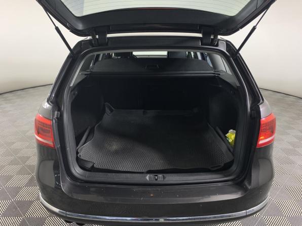 Volkswagen Passat B7 с пробегом 2011 года, цена 899 000 рублей, 310811 км, седан, Автокод Объявления