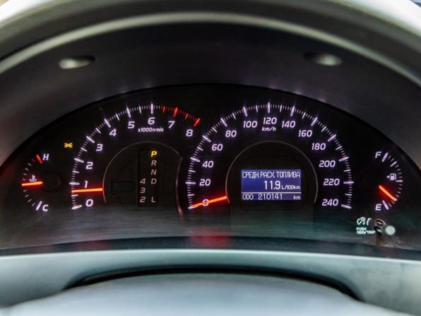 Toyota Camry VI (XV40) Рестайлинг с пробегом 2010 года, цена 1 388 000 рублей, 210141 км, седан, Автокод Объявления