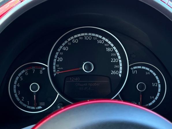 Volkswagen Beetle II (A5) с пробегом 2014 года, цена 1 493 700 рублей, 88454 км, хэтчбек, Автокод Объявления
