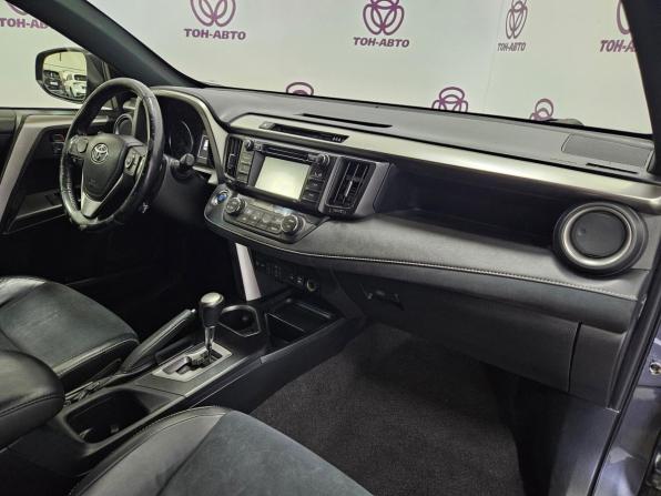 Toyota RAV4 IV (XA40) Рестайлинг с пробегом 2016 года, цена 1 954 000 рублей, 176700 км, внедорожник, Автокод Объявления