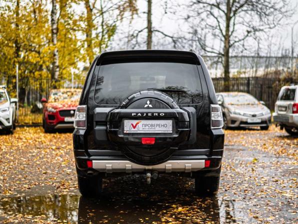 Mitsubishi Pajero IV Рестайлинг 1 с пробегом 2013 года, цена 1 750 000 рублей, 239561 км, внедорожник, Автокод Объявления