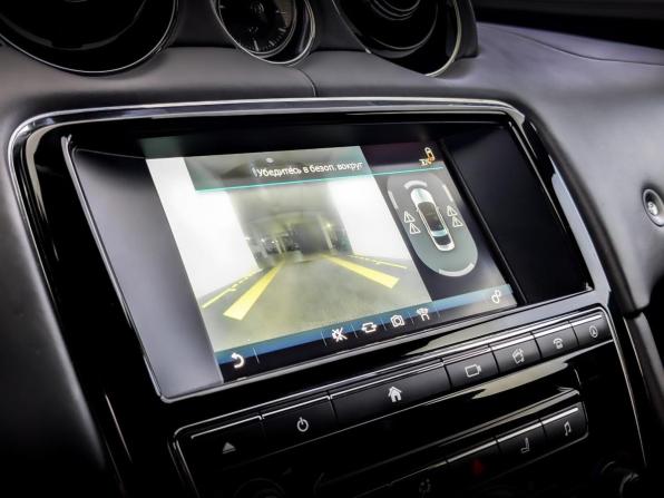 Jaguar XJ IV (X351) Рестайлинг с пробегом 2016 года, цена 3 390 000 рублей, 40122 км, седан, Автокод Объявления