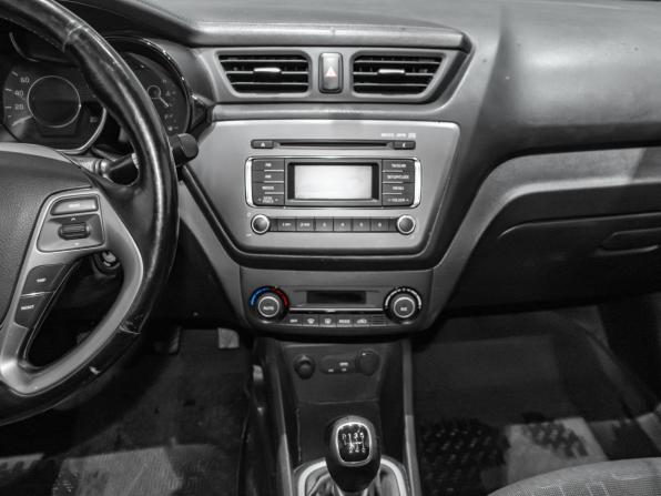 Kia Rio III с пробегом 2015 года, цена 900 000 рублей, 111302 км, седан, Автокод Объявления