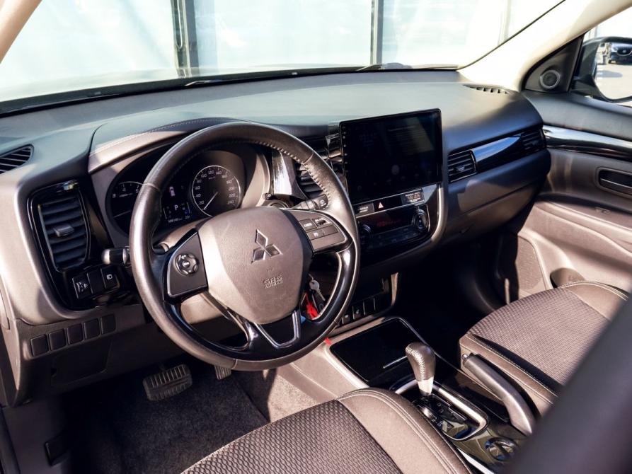 Mitsubishi Outlander III Рестайлинг 3 Екатеринбург  - изображение 15