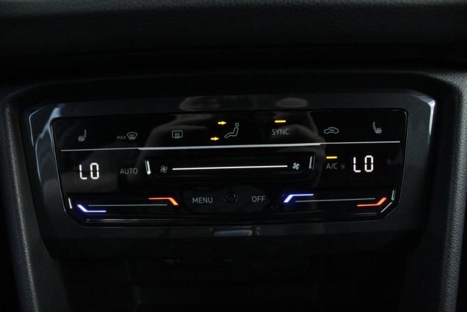 Volkswagen Tiguan II Рестайлинг с пробегом 2021 года, цена 2 895 000 рублей, 64706 км, внедорожник, Автокод Объявления