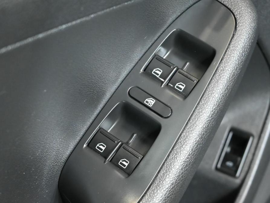 Volkswagen Jetta VI Рестайлинг Екатеринбург  - изображение 13
