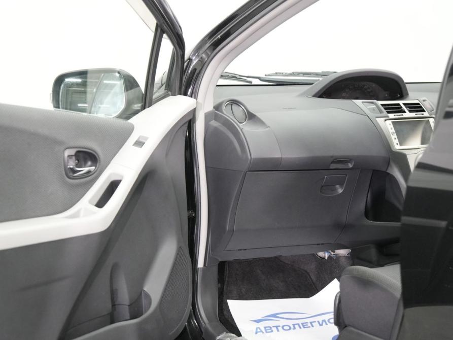 Toyota Vitz II (XP90) Новосибирск  - изображение 15