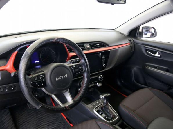 Kia Rio IV Рестайлинг с пробегом 2022 года, цена 1 750 000 рублей, 87356 км, хэтчбек, Автокод Объявления