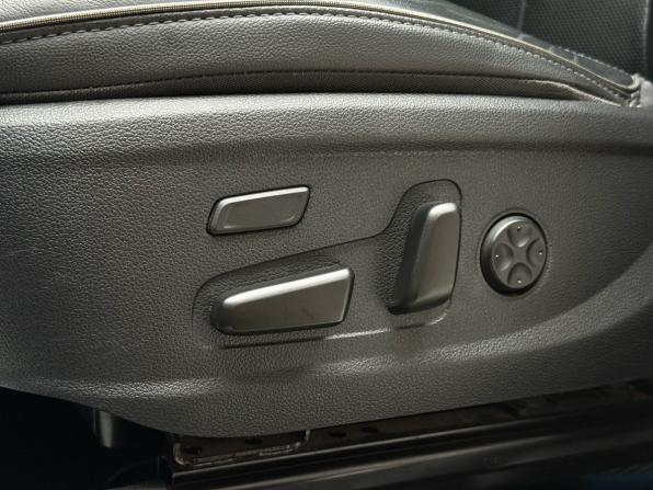 Hyundai Santa Fe IV Рестайлинг с пробегом 2021 года, цена 3 449 000 рублей, 40709 км, внедорожник, Автокод Объявления