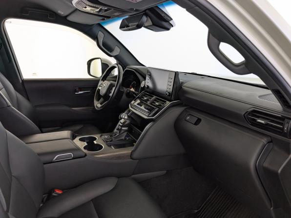 Toyota Land Cruiser 300 Series с пробегом 2021 года, цена 9 500 000 рублей, 52262 км, внедорожник, Автокод Объявления