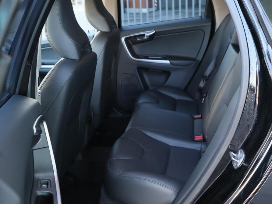 Volvo XC60 I Рестайлинг Санкт-Петербург  - изображение 18