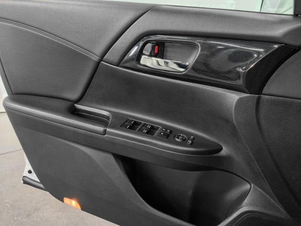 Honda Accord IX с пробегом 2013 года, цена 1 580 000 рублей, 259449 км, седан, Автокод Объявления