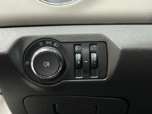 Chevrolet Cruze I Рестайлинг с пробегом 2013 года, цена 699 900 рублей, 187245 км, седан, Автокод Объявления