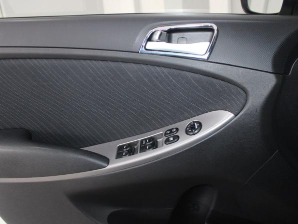 Hyundai Solaris I с пробегом 2014 года, цена 899 900 рублей, 155364 км, седан, Автокод Объявления