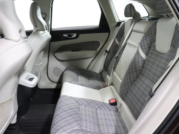 Volvo XC60 II с пробегом 2018 года, цена 3 444 000 рублей, 91360 км, внедорожник, Автокод Объявления