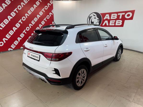 Kia Rio IV Рестайлинг с пробегом 2021 года, цена 1 399 000 рублей, 84038 км, хэтчбек, Автокод Объявления