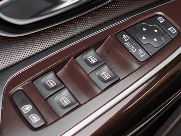 Renault Espace V с пробегом 2017 года, цена 1 690 000 рублей, 156085 км, минивэн, Автокод Объявления