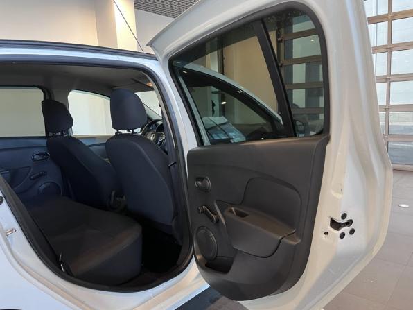 Renault Sandero II Рестайлинг с пробегом 2019 года, цена 1 070 000 рублей, 72095 км, хэтчбек, Автокод Объявления
