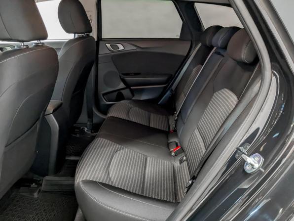 Kia Ceed III Рестайлинг с пробегом 2021 года, цена 2 150 000 рублей, 68212 км, универсал, Автокод Объявления