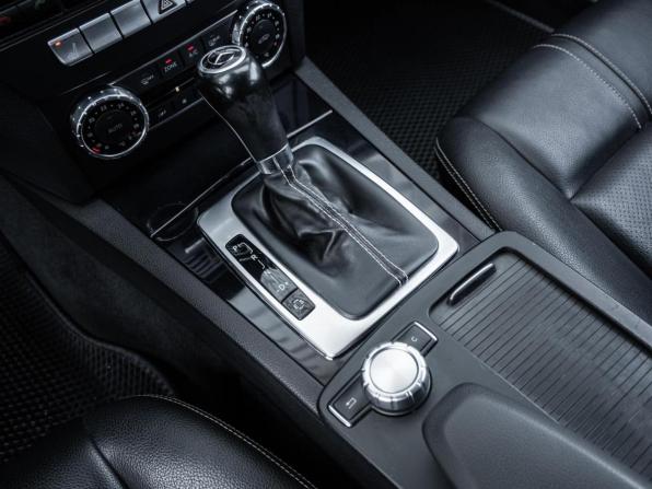 Mercedes-Benz C-Класс III (W204) Рестайлинг с пробегом 2011 года, цена 1 425 000 рублей, 138176 км, седан, Автокод Объявления