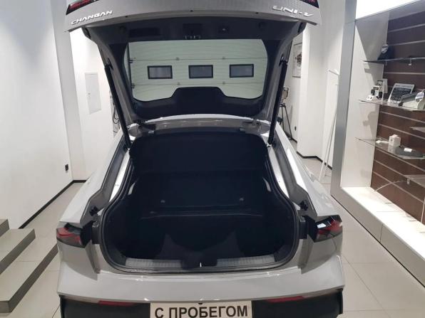 Changan UNI-V I с пробегом 2024 года, цена 2 400 000 рублей, 1791 км, лифтбек, Автокод Объявления