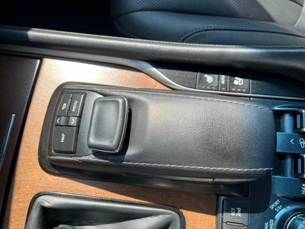 Lexus LX III Рестайлинг 2 с пробегом 2017 года, цена 6 494 000 рублей, 315474 км, внедорожник, Автокод Объявления