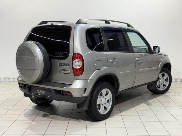 Chevrolet Niva I Рестайлинг с пробегом 2012 года, цена 567 200 рублей, 119468 км, внедорожник, Автокод Объявления