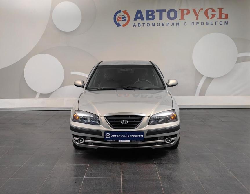 Hyundai Elantra III (XD2) Рестайлинг Москва  - изображение 3