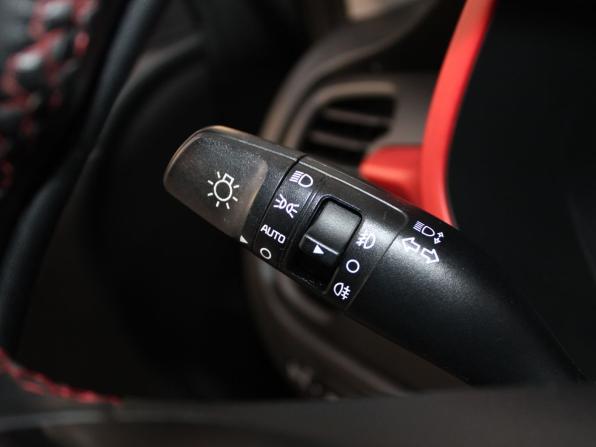 Kia Rio IV Рестайлинг с пробегом 2021 года, цена 1 859 900 рублей, 83548 км, седан, Автокод Объявления