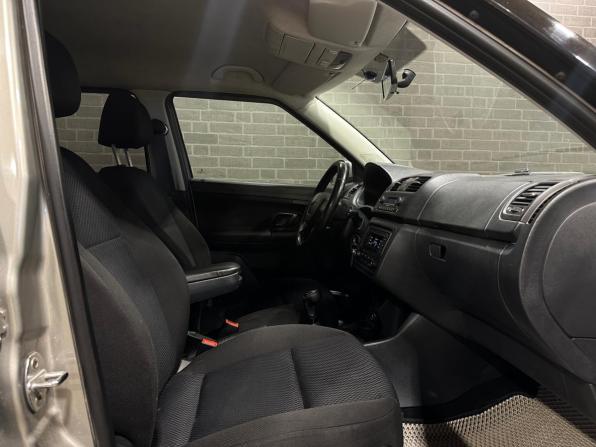 Skoda Fabia II Рестайлинг с пробегом 2012 года, цена 600 000 рублей, 203664 км, хэтчбек, Автокод Объявления