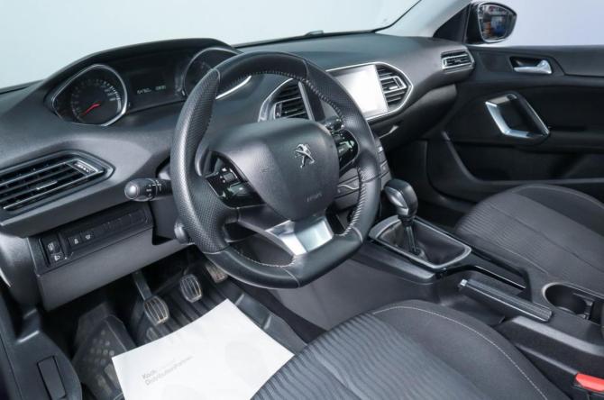 Peugeot 308 II Рестайлинг с пробегом 2017 года, цена 1 319 000 рублей, 154000 км, универсал, Автокод Объявления
