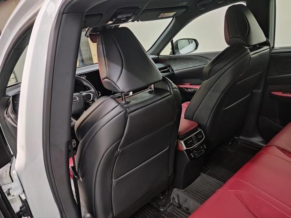 Lexus RX V с пробегом 2022 года, цена 9 280 000 рублей, 33000 км, внедорожник, Автокод Объявления