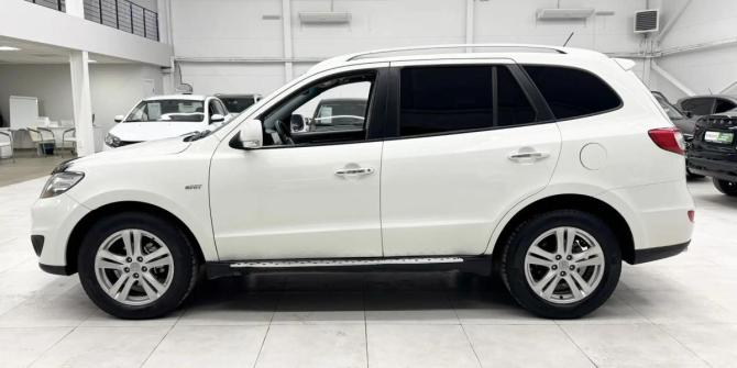 Hyundai Santa Fe II Рестайлинг с пробегом 2011 года, цена 1 099 000 рублей, 303238 км, внедорожник, Автокод Объявления